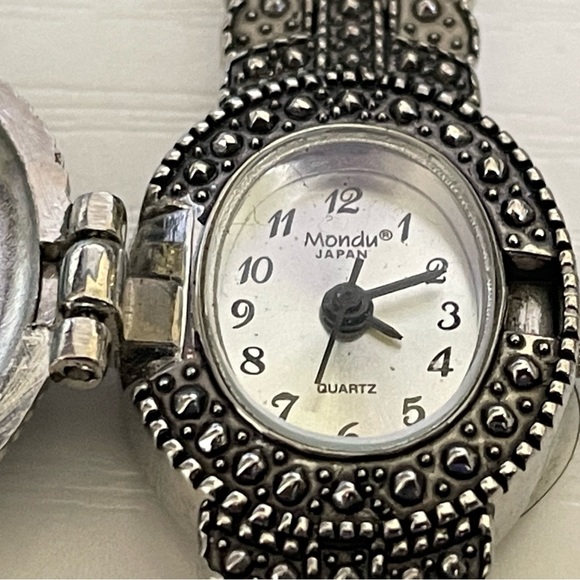 Mondu Quartz Watch Turquoise Bracelet Watch open turquoise to see watch - Picture 2 of 15